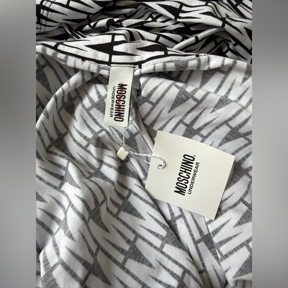 Moschino Monogram Dressing Robe - Picture 11 of 13